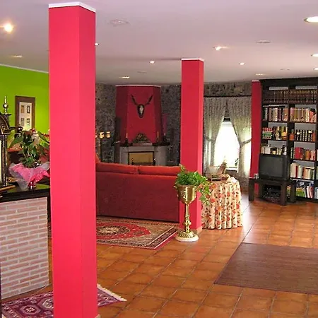 Entrevines Hotel