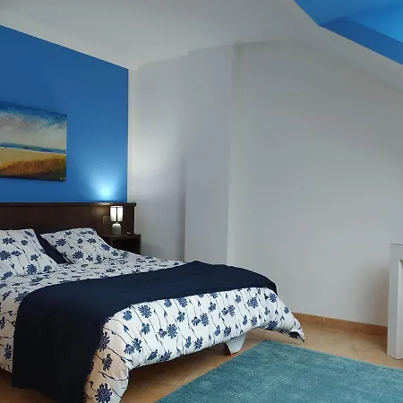 Szálloda Entrevines 2*