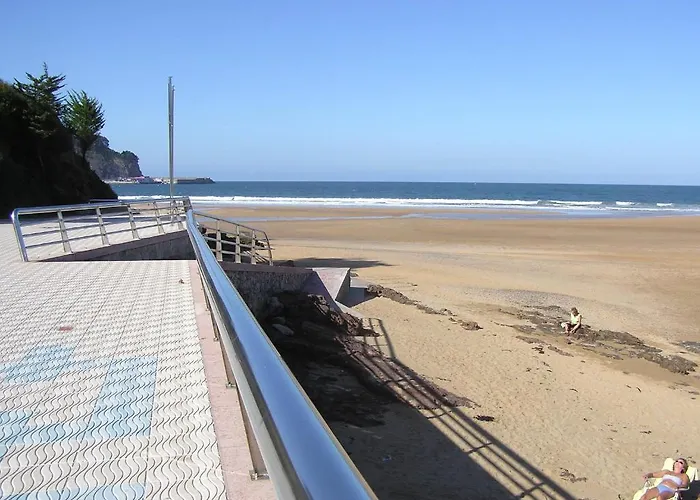 Entrevines Szálloda 2*